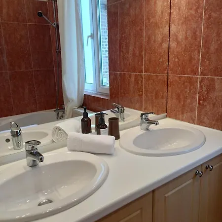 Spacieux, Pour 2 Ou Pro, Plein Centre 公寓 *